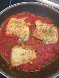 Bacalao con salsa de tomate 😋