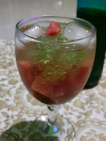 Cara Gampang Menyiapkan Resep Es Semangka Agar-Agar dengan Sirup Pandan Home Made yang Enak Banget Anti Ribet, Mantap Sekali