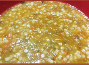 Una foto de Sopa de verduras ralladas con fideos