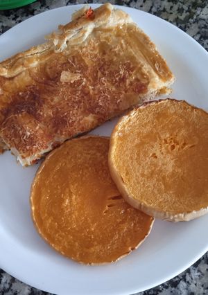 Una foto de Torta de Zapallito y Atún