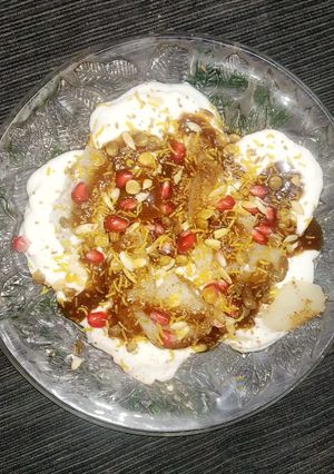 A picture of Papri chat.