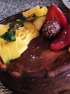 Foto principal de Tarta de Queso con Mango y Chocolate