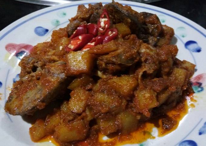 Resep Balado Hati dan Kentang oleh Dewi Ghazali Cookpad