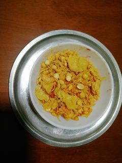 காரபூந்தி மிக்சர் (Kaara poonthi mixture recipe in tamil) செய்முறை முக்கிய புகைப்படம்