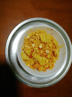 காரபூந்தி மிக்சர் (Kaara poonthi mixture recipe in tamil) செய்முறை முக்கிய புகைப்படம்