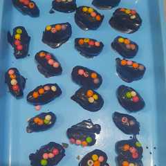 รูปของ Coklat kurma isi keju