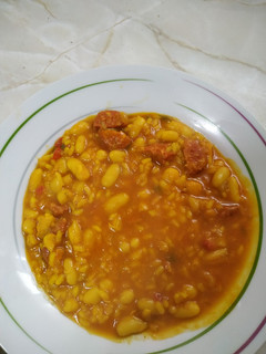 Una foto de Habichuelas con arroz
