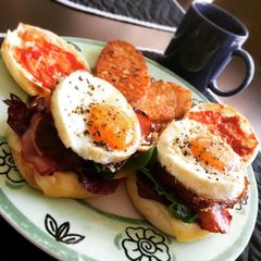 A picture of Egg & Bacon Muffins.
