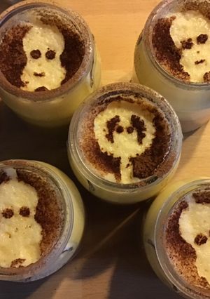 Une photo de Crèmes fantômes d Halloween vanille et café