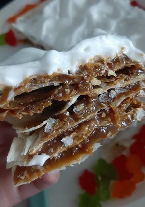 Una foto de Torta rogel fácil y sin horno