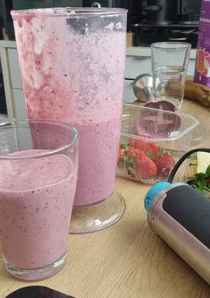 Una foto de Batido de avena con fruta