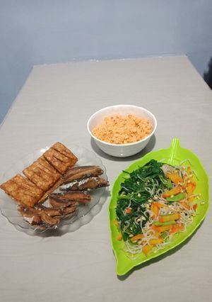 Foto resep Urap urap, tempe, ikan pindang #ResepPertamaku