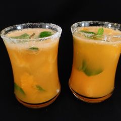 A picture of Orange mojito.