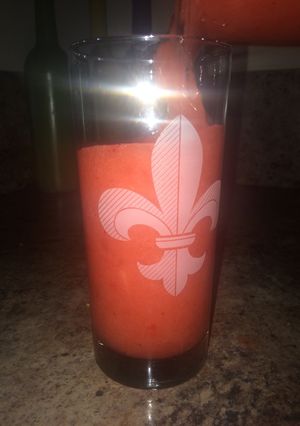 A picture of Non-dairy strawberry smoothie🍓.