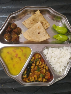 लोबिया की सब्जी (Lobiya sabzi recipe in Hindi) रेसिपी मुख्य फोटो