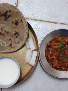 ડુંગળી ટામેટા નું શાક (Onion Tomato Nu Shaak Recipe in Gujarati.) રેસીપી મુખ્ય ફોટો