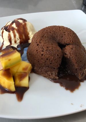 Csupa-csoki láva süti recept fotója