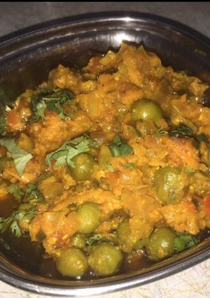 A picture of Lili Haldal nu Sak Kacchi Haldi ki Sabji.
