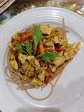 Spagheti whole wheat siram ayam kari (edisi diet)