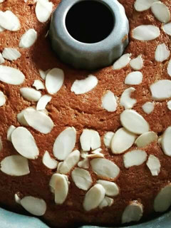 Foto resep Super Moist Banana Cake Bearnaked food