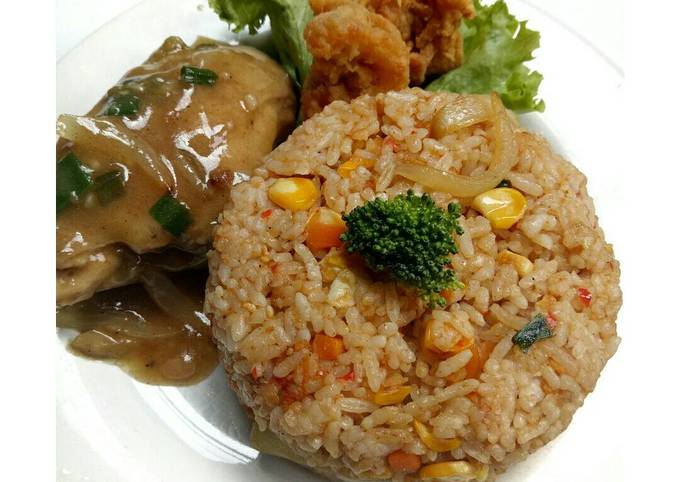 Cara Mudah Resep Nasi Goreng Ayam Hainan Jawa by Me 🙅 yang Cara Mudah Resep Nasi Goreng Ayam Hainan Jawa by Me 🙅 yang
