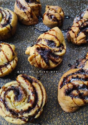 A picture of Chocolate Cinnamon Rolls.