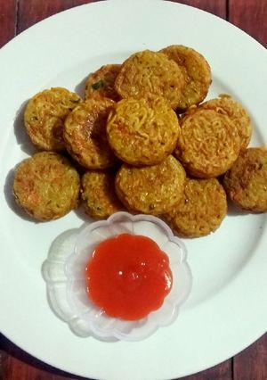 Foto resep Omlet Mie