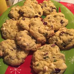 A picture of Pistachio-Cranberry Cookies.