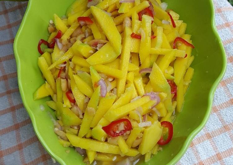 Thai Manggo Salad ala ala