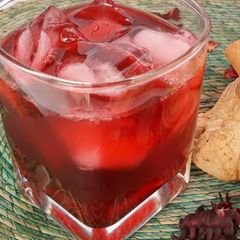 A picture of Spiced Hibiscus-Ginger Drink.