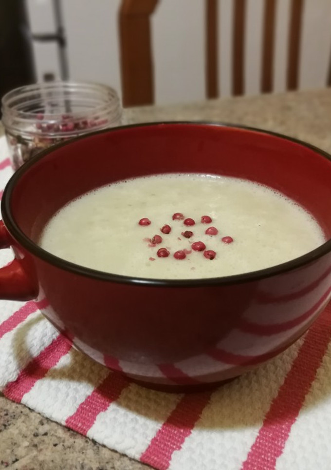 Una foto de Crema de berenjena 🍆