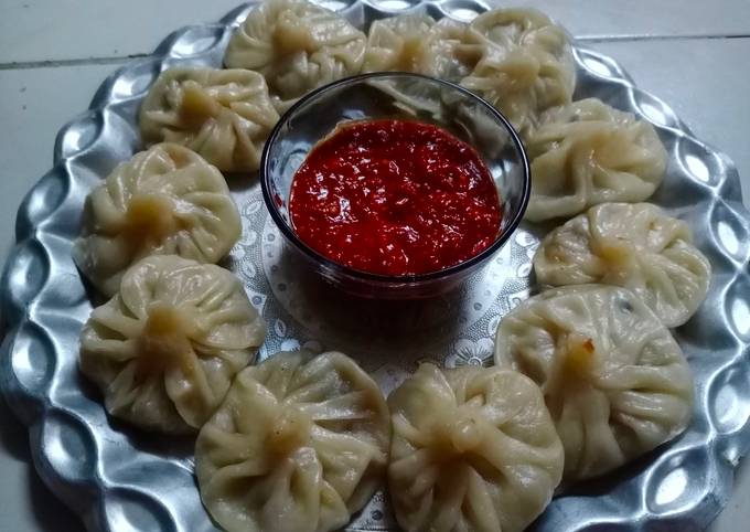 Momos