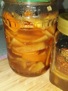 Una foto de Cáscaras de naranja confitadas