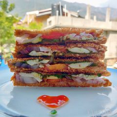 A picture of Boiled egg Sandwich.