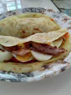A picture of Simple Brekkie Wrap.