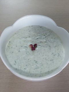 عکسی از دستور ماست و خیار با طعم موسیر