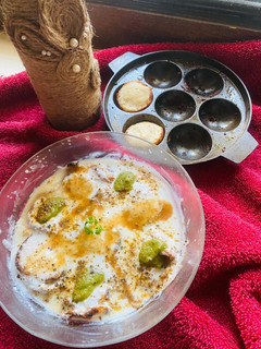 दही वड़ा (dahi vada recipe in Hindi) रेसिपी मुख्य फोटो