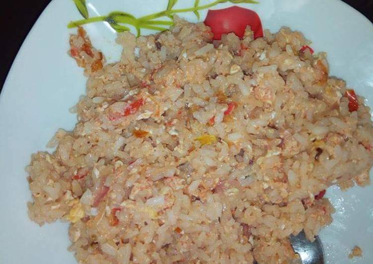 Rice with eggs