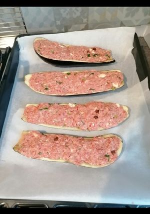 Foto di Barchetta di mellenzane ripiena di carne