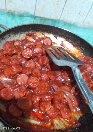 Una foto de Salchichas enchipotladas 😋