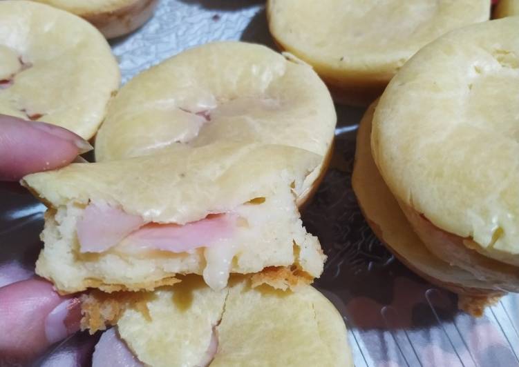 Cupcakes rellenos de jamón y queso