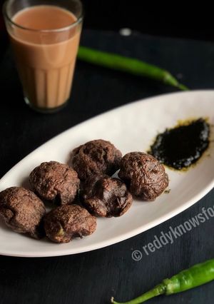 A picture of Ragi Paniyarams.