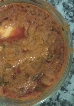 A picture of Shahi paneer.