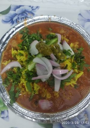 मुल्तानी मोठ कचौड़ी (Multani moth kachori recipe in hindi) रेसिपी मुख्य फोटो