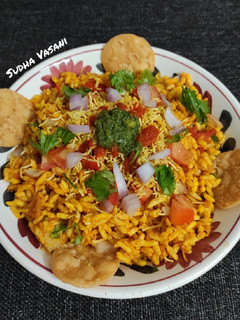 માણેકચોક ભેળ (Manek Chowk Bhel Recipe In Gujarati) રેસીપી મુખ્ય ફોટો