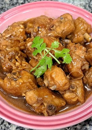 รูปของ ปีกไก่ตุ๋นขิง