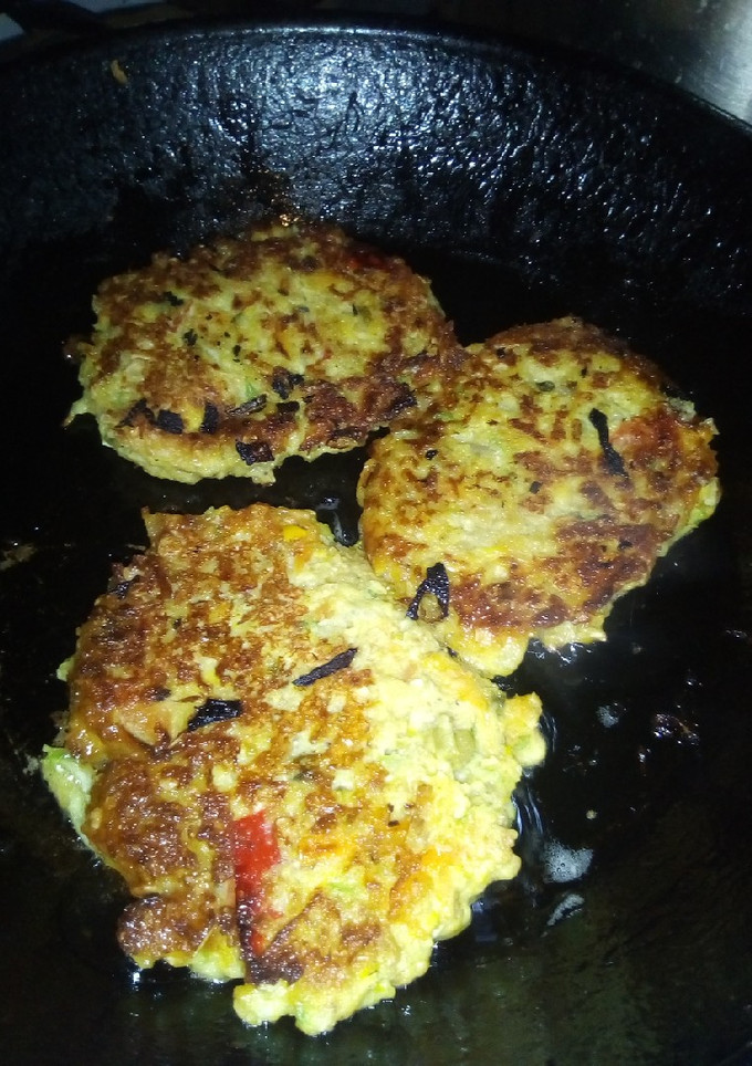 Una foto de Hamburguesas de choclo y arverjas