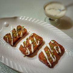 A picture of Instant sweet toast or shahi toast.