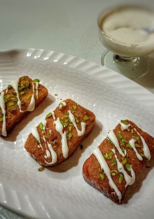 A picture of Instant sweet toast or shahi toast.