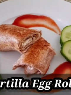 A picture of 3 spices Tortilla egg roll.